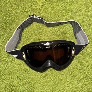 Spy brand Ski Goggles with a never-used extra lens!